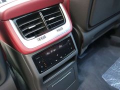 FAW Red Flag E-HS9 2022 660km Range Flagship Edition Six-Seater - ფოტო 8
