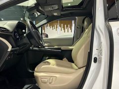 Toyota Sienna 2023 2.5L Hybrid Luxury - ფოტო 10