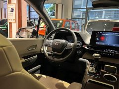 Toyota Sienna 2023 2.5L Hybrid Luxury - ფოტო 20
