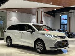 Toyota Sienna 2023 2.5L Hybrid Luxury - ფოტო 4