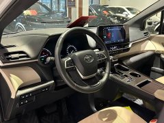 Toyota Sienna 2023 2.5L Hybrid Luxury - ფოტო 5