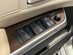 Toyota Sienna 2023 2.5L Hybrid Luxury - ფოტო 6