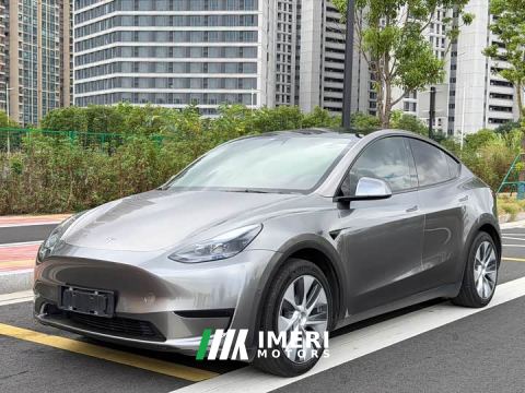 2022 Tesla Model Y Rear-Wheel Drive