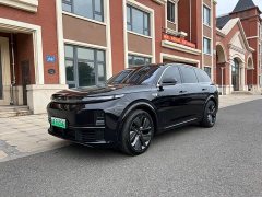 Li Auto L7 Pro - ფოტო 1
