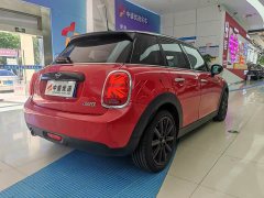 BMW MINI Countryman 1.5T Cooper - ფოტო 14
