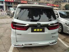Honda Odyssey 2.0L e:HEV Luxury - ფოტო 8