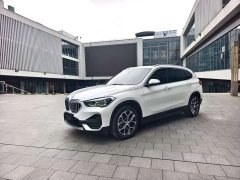 BMW X1 sDrive25Li Premier - ფოტო 1