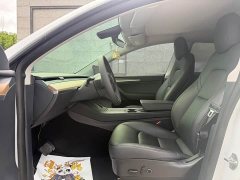 Tesla Model Y Long Range All-Wheel Drive - ფოტო 4