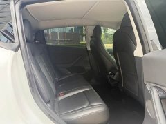 Tesla Model Y Long Range All-Wheel Drive - ფოტო 8