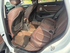 BMW X1 sDrive20Li Fashion Edition - ფოტო 9