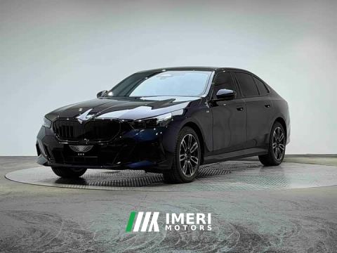 2025 BMW 5 Series 525Li M Sport Package
