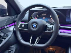 BMW 5 Series 525Li M Sport Package - ფოტო 11