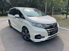 Honda Odyssey 2019 2.0L Sharp Intelligent Edition - ფოტო 3