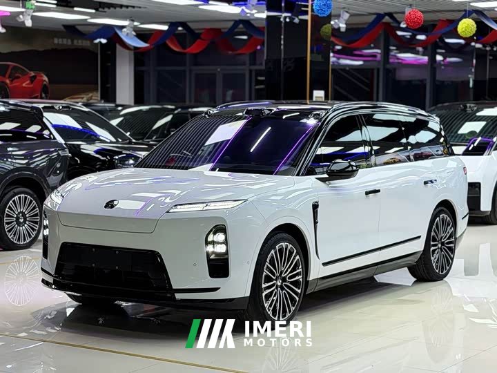 NIO ES8 Six-Seat Executive Signature Edition