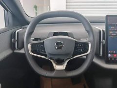 Volvo EX30 2025 Rear-Wheel Drive Long Range Plus - ფოტო 15