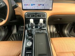 Geely Boyue L 4th Gen 1.5TD DCT Blue Light Edition - ფოტო 15