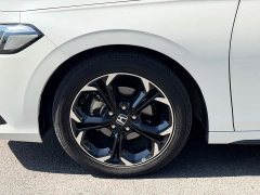 Honda Civic Hatchback 240 Turbo CVT Sharp Edition - ფოტო 4