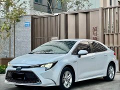 Toyota Corolla Hybrid 1.8H E-CVT Luxury - ფოტო 1