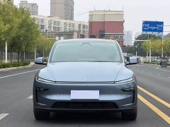 Tesla Model Y Long Range All-Wheel Drive - ფოტო 2