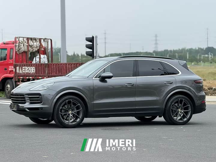 Porsche Cayenne 3.0T Platinum Edition - ავტომობილი ჩინეთიდან