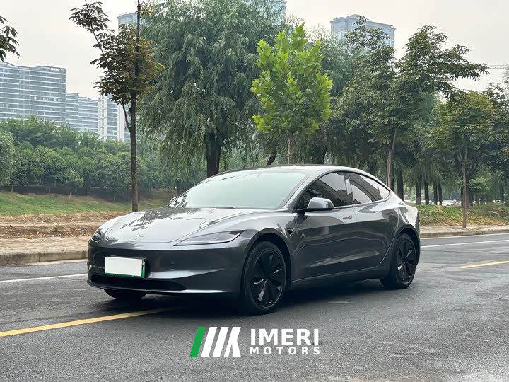 Tesla Model 3 Rear-Wheel Drive