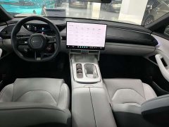 Xiaomi SU7 Rear-Wheel Drive Standard Founder Edition - ფოტო 13