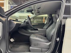Tesla Model Y Performance All-Wheel Drive - ფოტო 6