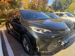 Toyota Sienna 2.5L Hybrid AWD Premium - ფოტო 2