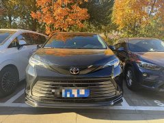 Toyota Sienna 2.5L Hybrid AWD Premium - ფოტო 9