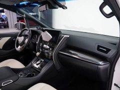 Lexus LM 2020 300h Four-Seat Royal Edition - ფოტო 13