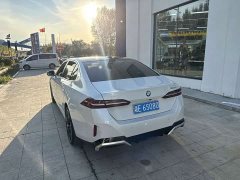 BMW 5 Series 530Li Luxury M Sport Package - ფოტო 7