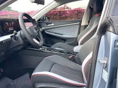 Volkswagen Lingdu L 280TSI DSG Dazzling Red Edition - ფოტო 4