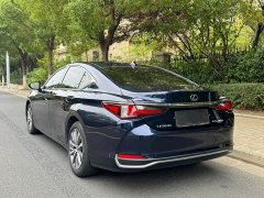 Lexus ES 200 Excellence Edition - ფოტო 4