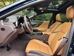 Lexus ES 200 Excellence Edition - ფოტო 7