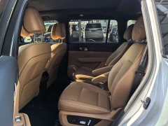 Li Auto ONE Extended Range 6-Seater - ფოტო 8