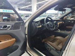 Volvo XC60 B5 AWD Luxury Smart Elegant Edition - photo 7