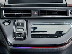 Honda Odyssey 2.0L e:HEV Sharp Comfort Edition - ფოტო 13