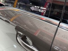 Buick GL8 Land Business Class Comfort Edition - ფოტო 6