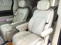 Voyah Dream PHEV Extended Range Luxury Edition - ფოტო 12