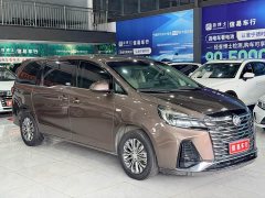 Buick GL8 Land Official Business Class 652T Comfort Edition - ფოტო 3