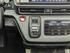 Honda Odyssey 2.0L e:HEV Sharp Comfort Edition - ფოტო 13