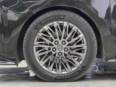 Lexus LM 500h Six-Seat Premium Edition - ფოტო 5