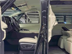 Lexus LM 500h Six-Seat Premium Edition - ფოტო 9