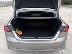 Toyota Camry Hybrid 2.0HG Radiance Edition - ფოტო 11