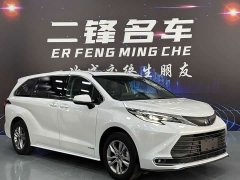 Toyota Sienna 2023 2.5L Hybrid Luxury - ფოტო 3