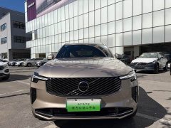 Volvo XC90 Plug-in Hybrid Facelift T8 Inscription Luxury 7-Seater - ფოტო 2