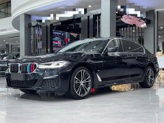 BMW 5 Series Facelift 530Li Premier M Sport Package - ფოტო 1