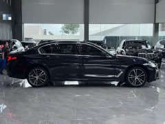 BMW 5 Series Facelift 530Li Premier M Sport Package - ფოტო 3