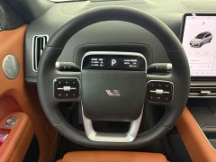 Li Auto L8 Pro - ფოტო 7