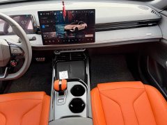 Changan UNI-V 1.5T 500Bar Luxury Sport Edition - ფოტო 13